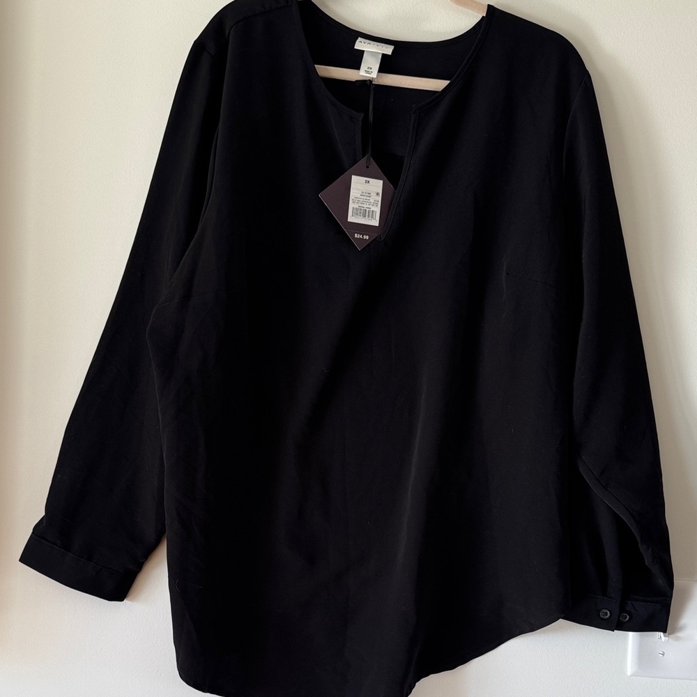 Ava & Viv Classic Black Top